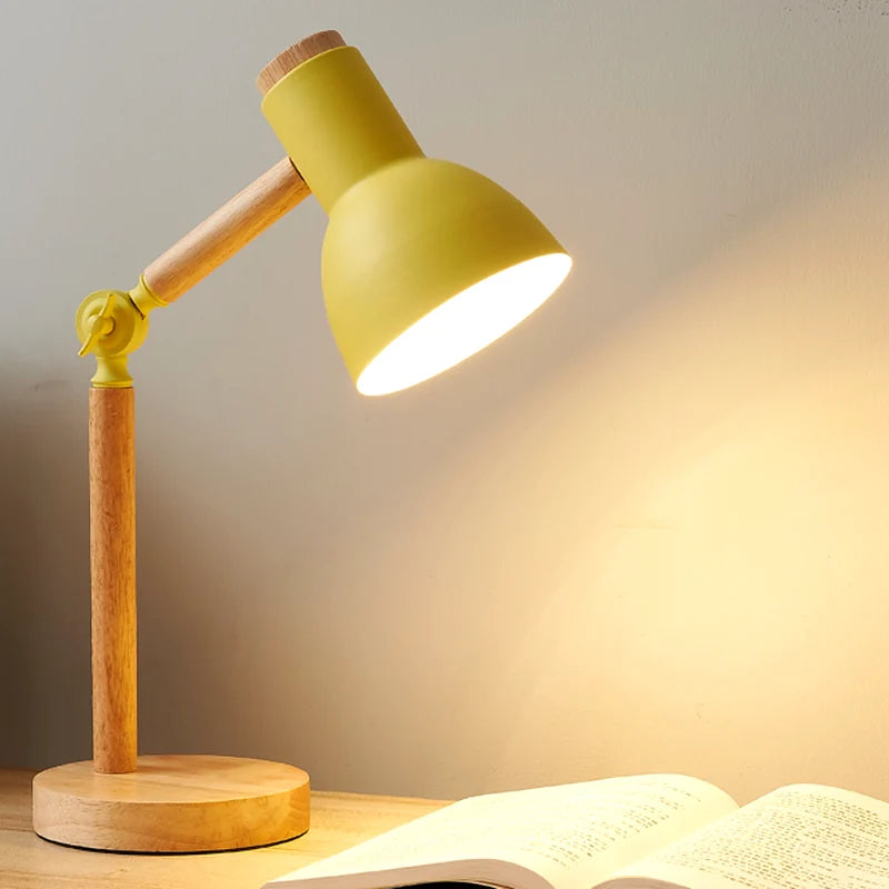 Lampe de bureau en bois orientable, style nordique